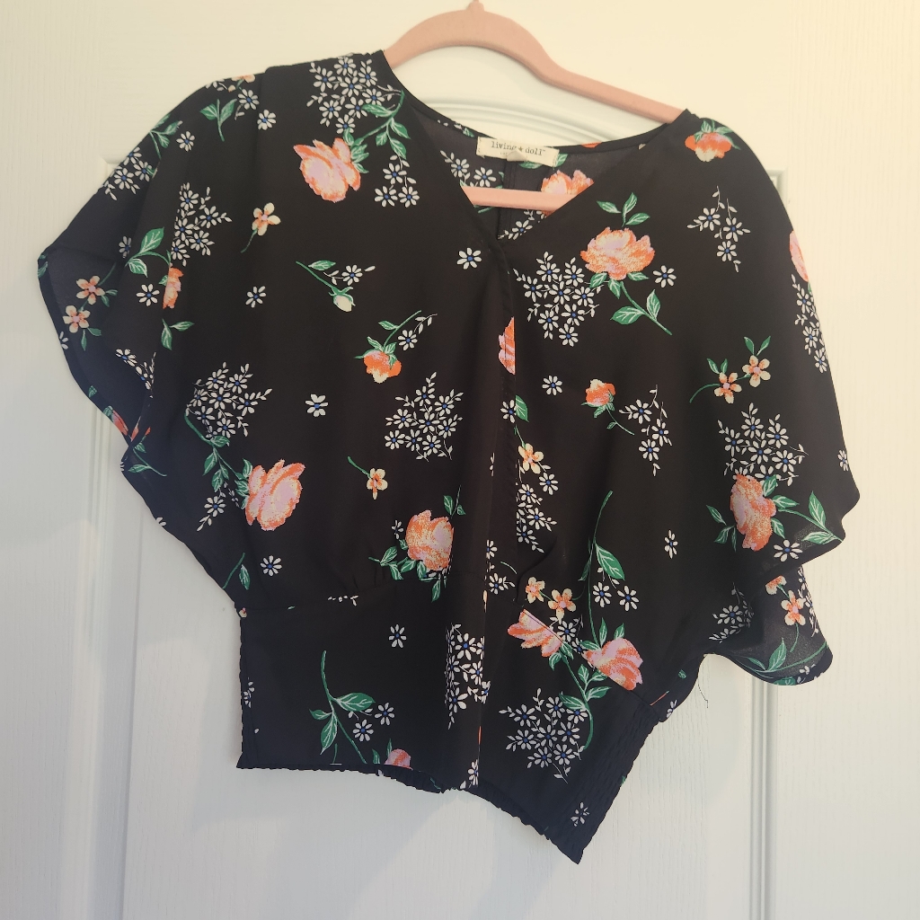 Living Doll Black Floral Blouse Size M Euc